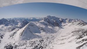 Mount Spurr Flightseeing in Chugach Mountains with Alaska Air Service. Small-group guided tours from Anchorage, unforgettable views and experiences.